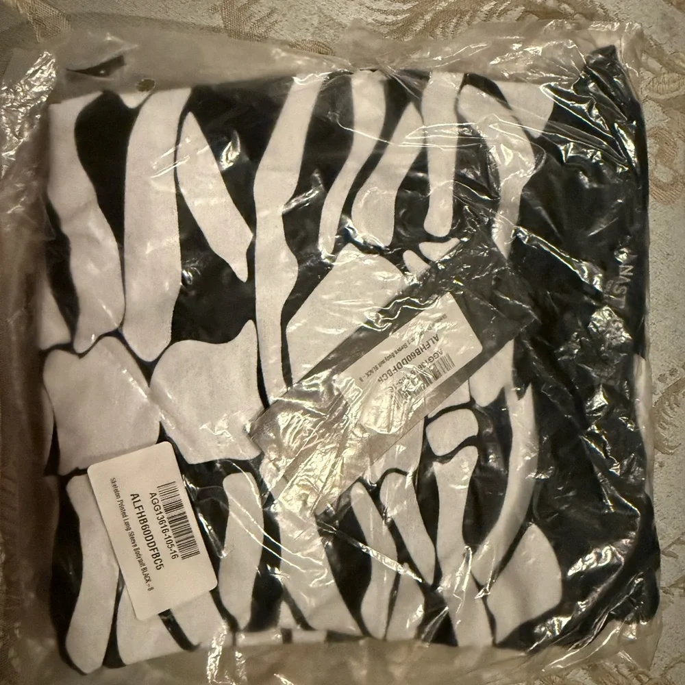 Nasty Gal Skeleton long Sleeve Bodysuit - Picture 6 of 8